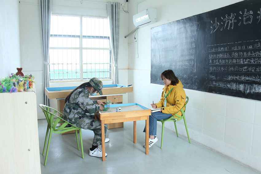小孩不上學(xué)了怎么辦？教育孩子要從個(gè)性出發(fā)(圖1)