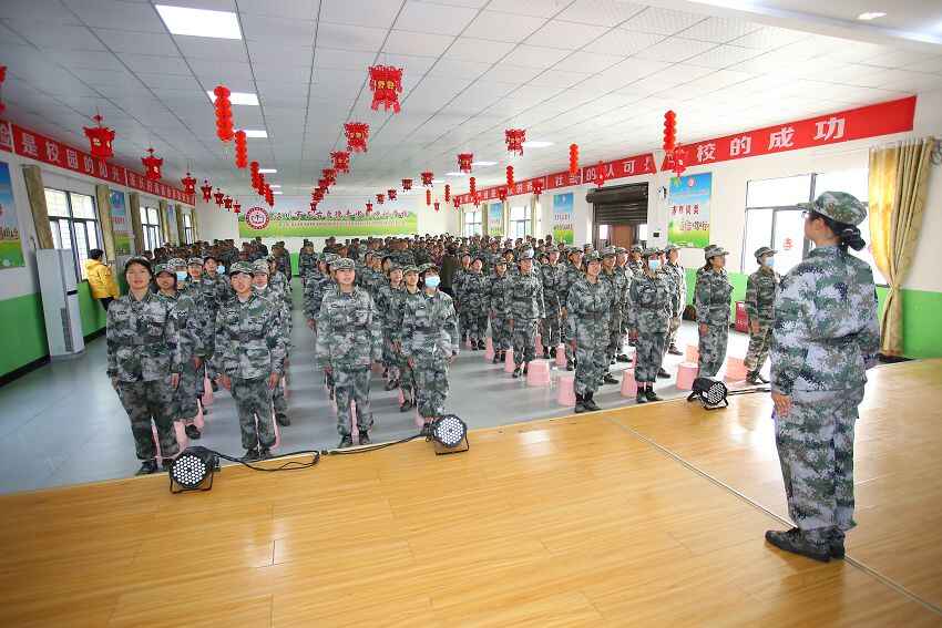 我發(fā)現(xiàn)了如何對待墜入愛河的少女