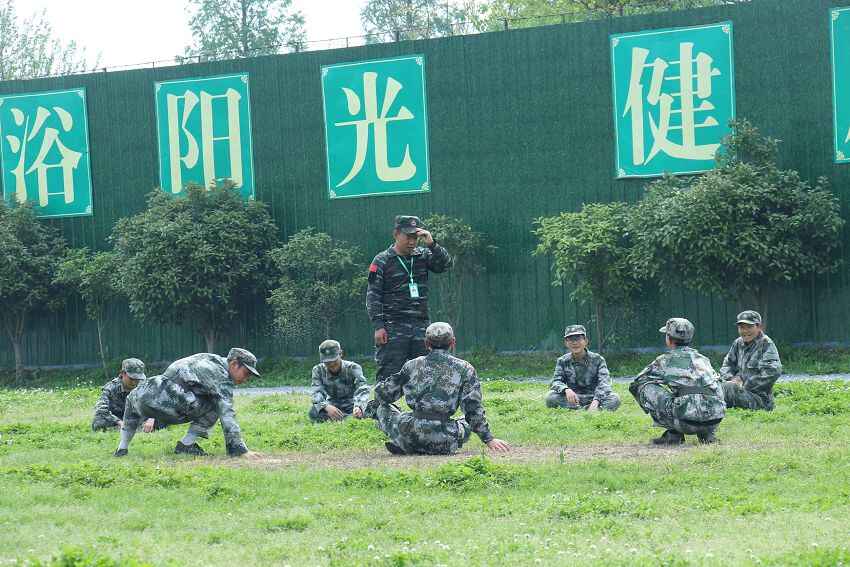 如果孩子沉迷于網絡而拒絕讀書怎么辦(圖2)
